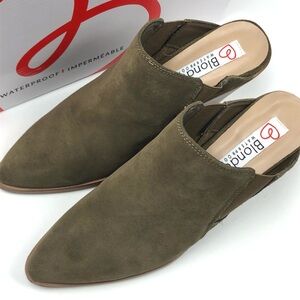 Blondo Norma Mules Suede Olive Green Slip-On Bootie Waterproof 9.5 Like New